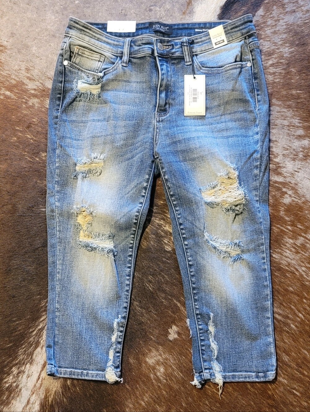 Judy Blue Distressed Boyfriend Jeans in Light Blue Wash
